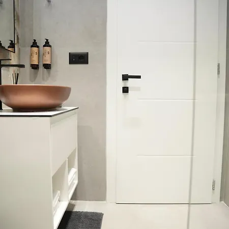 Nea Deluxe Appartement *